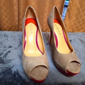 Gianni Bini size 9 suede stiletto